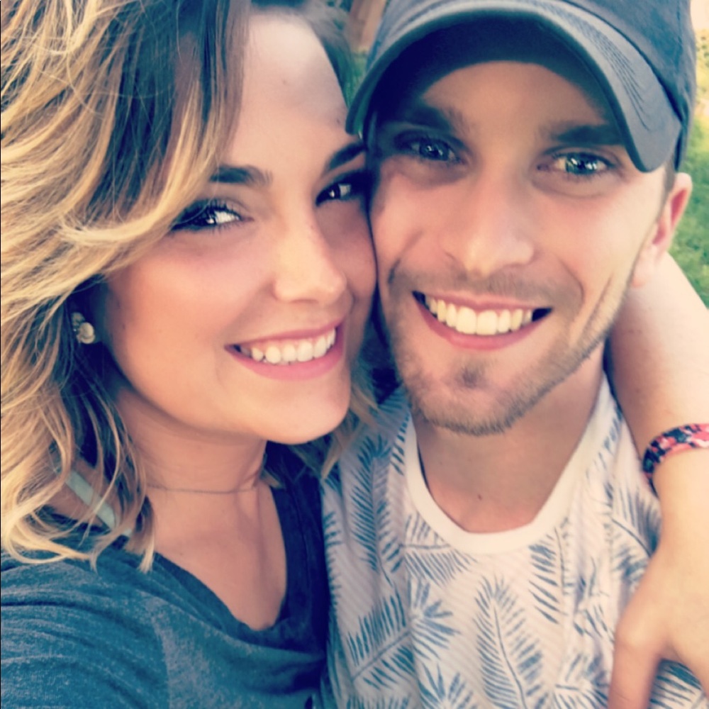 Meet your Posher, Dania